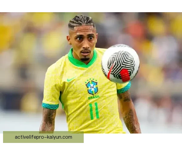 拉菲尼亚迎来国家队出场里程碑，状态稳健将助力未来发展