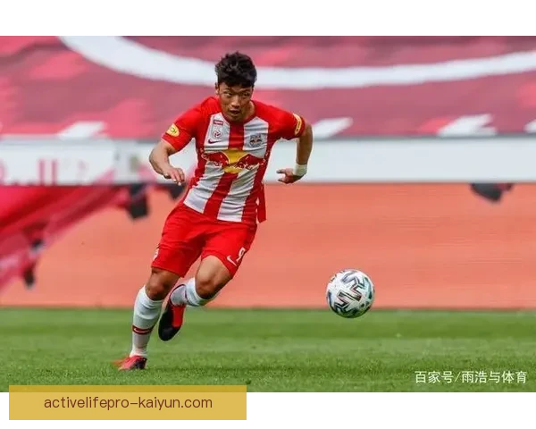 黄喜灿在转会市场上的足球价值持续提升，受到多家俱乐部关注