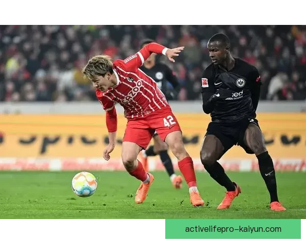 富勒姆球员近期表现稳健，攻防两端持续提升